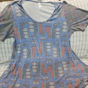 LuLaRoe  Perfect T